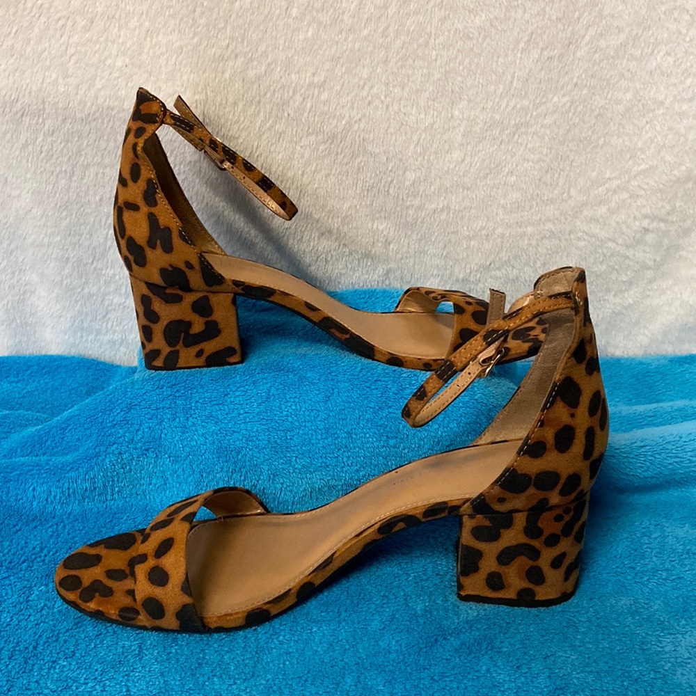 Rohb by Joyce Azria Calypso Heel